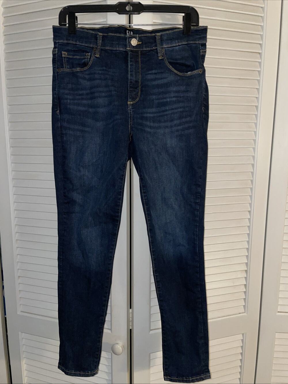 GAP WOMEN'S JEANS SIZE 31 PETITE REGULAR TRUE SKINNY BLUE DENIM STRETCH GUC
